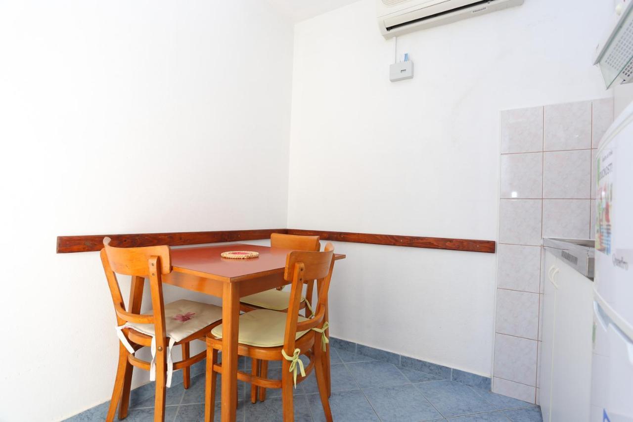 Apartments By The Sea Slatine, Ciovo - 14541 ภายนอก รูปภาพ