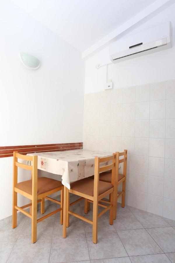 Apartments By The Sea Slatine, Ciovo - 14541 ภายนอก รูปภาพ
