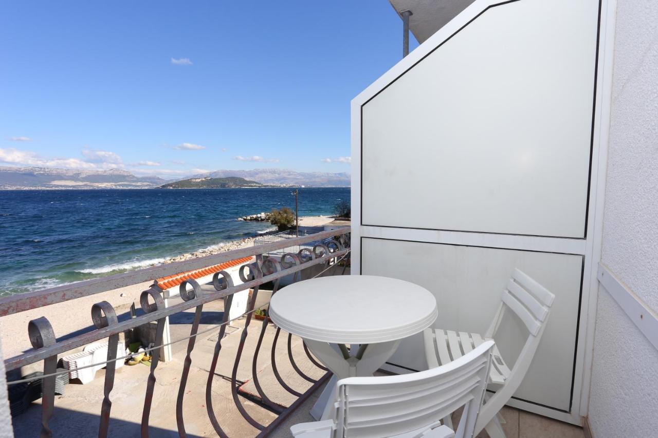 Apartments By The Sea Slatine, Ciovo - 14541 ภายนอก รูปภาพ