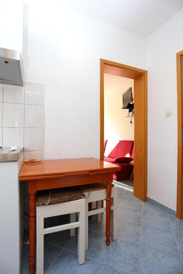 Apartments By The Sea Slatine, Ciovo - 14541 ภายนอก รูปภาพ