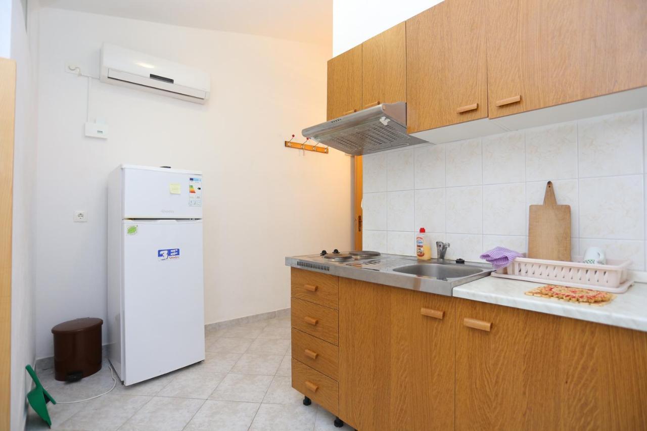 Apartments By The Sea Slatine, Ciovo - 14541 ภายนอก รูปภาพ